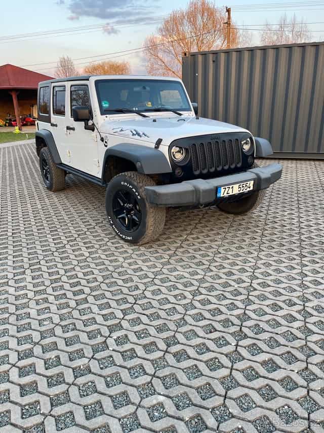 JEEP Wrangler jk 2,8 nafta