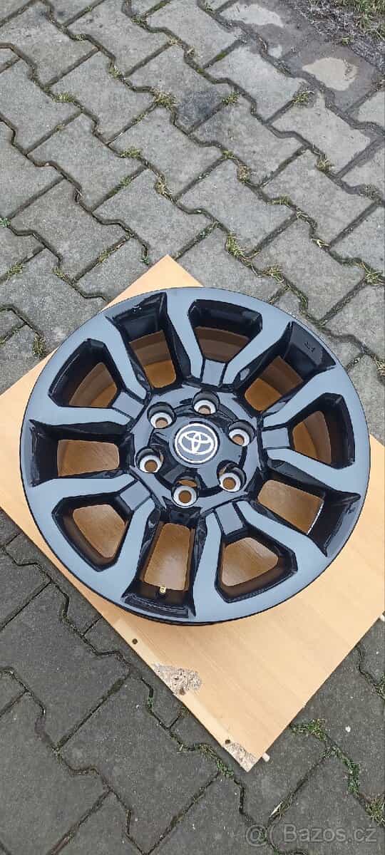 Nová originál alu kola Toyota Hilux R18