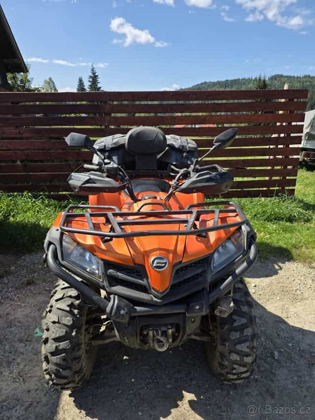 Čtyřkolka CF MOTO 450L