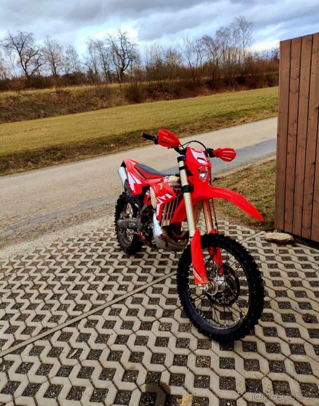 Beta rr 200 my 24 - 112mth- mnoho doplňků-velky servis