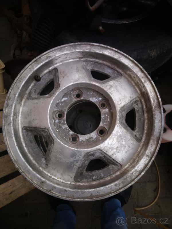 Sada 15" alu disků Asi/kia rocsta  5ks