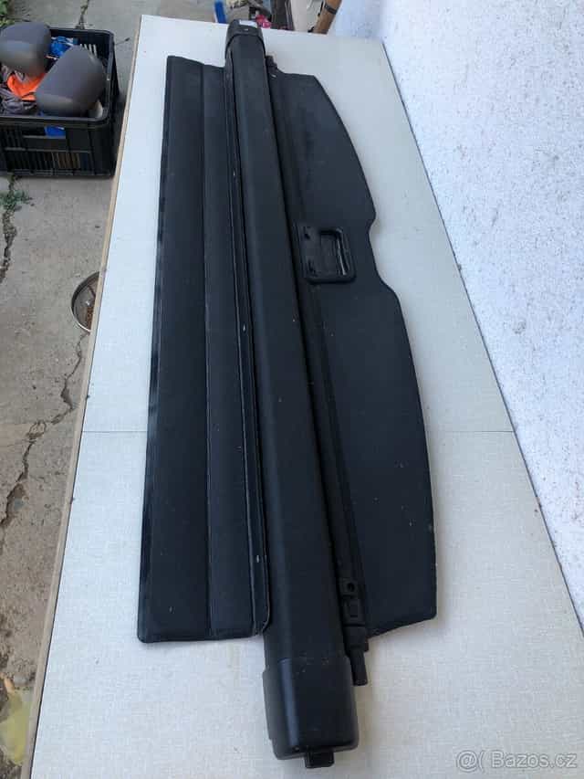 Jeep Wrangler JK, Rubicon, Zatahovací kryt zavazadl.prostoru