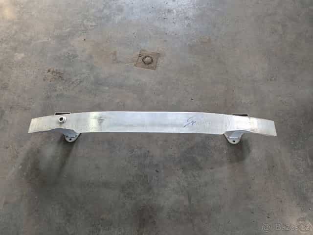 Jeep Cherokee KL 2014- výztuha zadního nárazníku