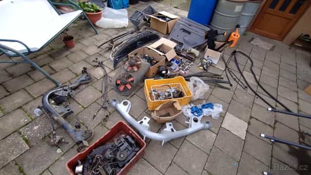 Náhradní díly - Ford Sierra Mk2 DOHC