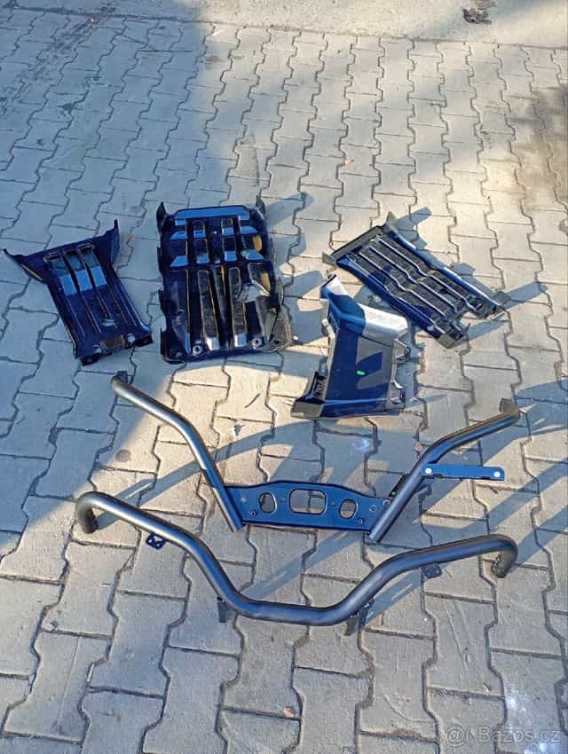 Ochranný rám + kryty podvozku