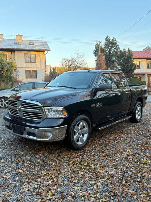 Dodge RAM 1500 5.7 V8 HEMI—2017–4x4–Crew Cab—133.000km