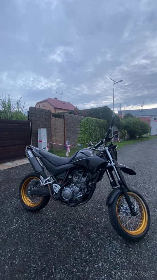 Yamaha xt660x + kufr
