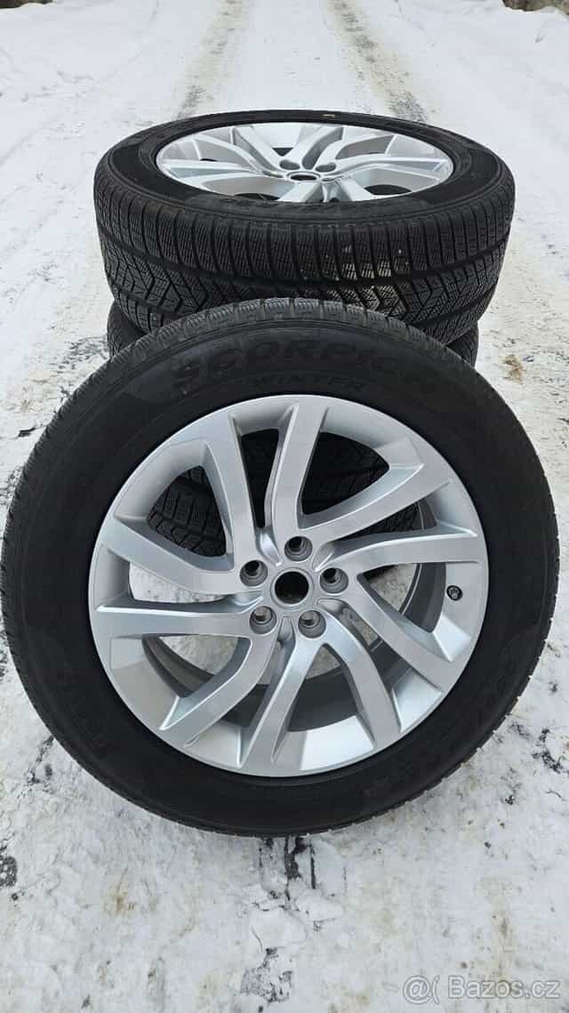 Originál Land Rover ALU kola R20 5x120 + Pirelli