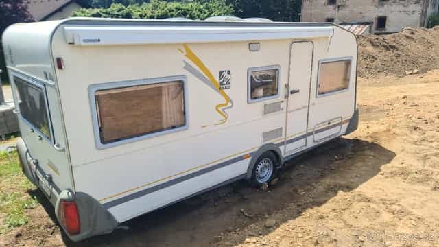 Karavan KNAUS SÜDWIND 490