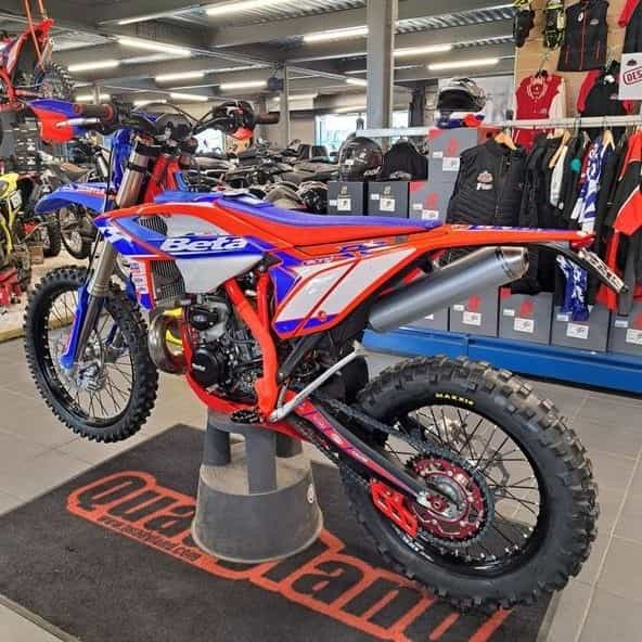 Hledám prodejce na motorku