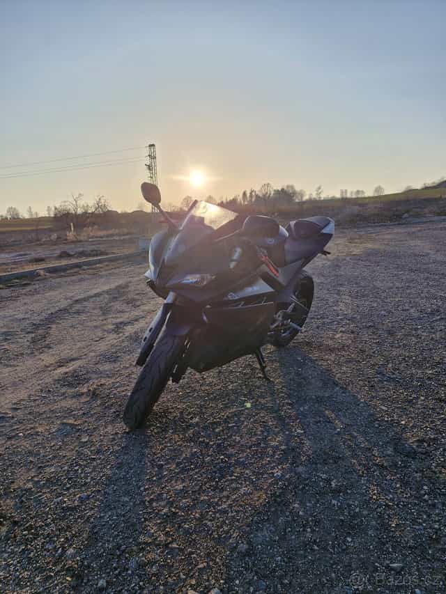 Yamaha YZF-R125, r. v. 2014 – po GO motoru, Akrapovič