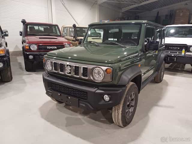 Suzuki Jimny 4x4 LONG 1,5 GLX Automat  SKLADEM  5-Místné
