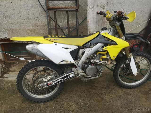 Suzuki Rmz 450, 2011, bez motoru.