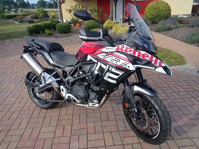 Benelli TRK 500 x