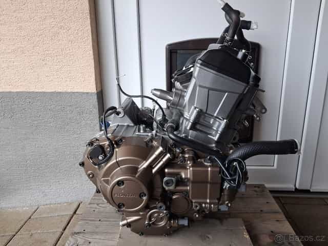 HONDA CRF 1000 AFRICA TWIN