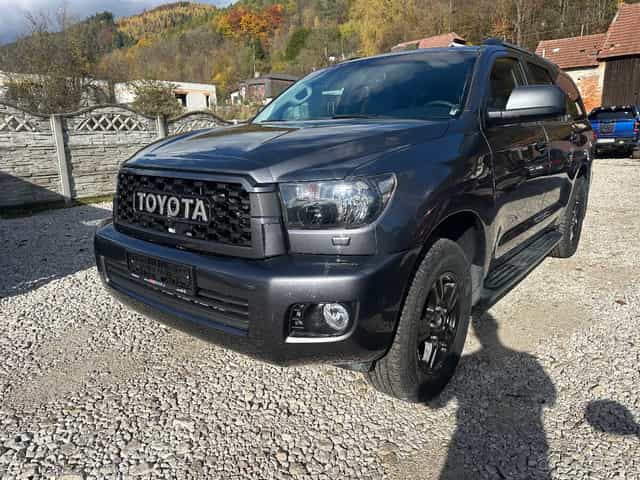 2014 Toyota Sequoia 5,7 V8 4x4 8-miestna