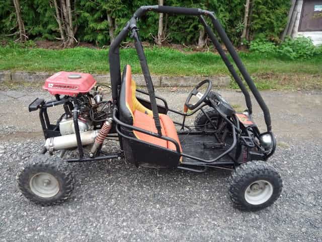 Prodám dětskou buginu MOTOR ATV 110 automat