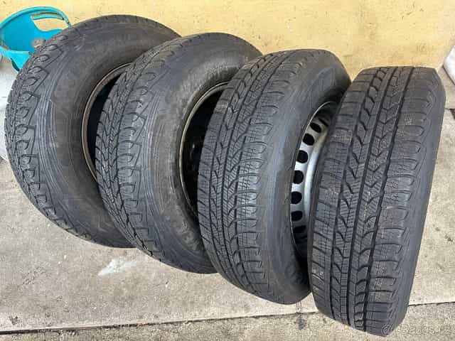 Pneu 205/75 R16C zimní
