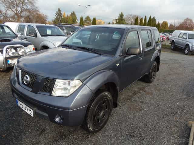 Nissan Pathfinder 2.5 DCi 4x4 manuál tažné 3t