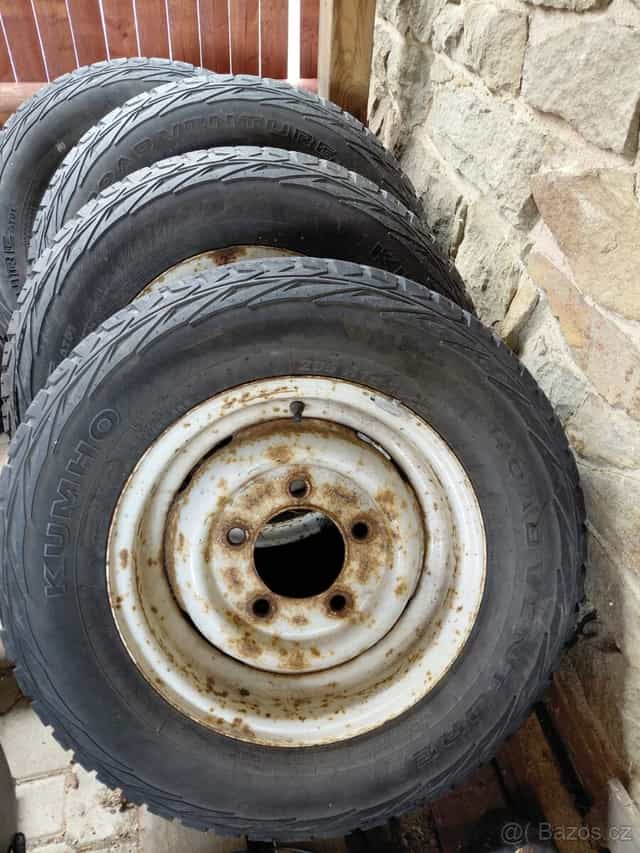 Ocelová kola na LandRover Defender 90