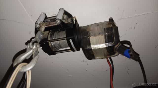 elektrický naviják 12V