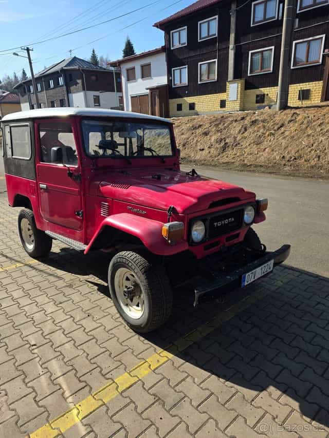 Prodám Toyota BJ  42 Land Cruiser