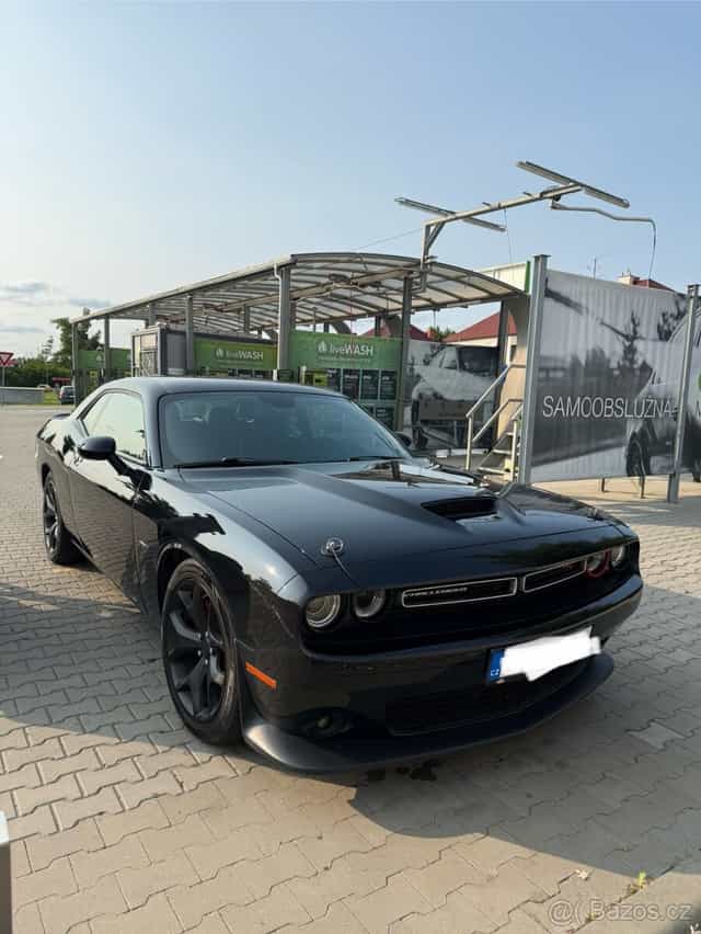Dodge Challenger 5.7 Hemi