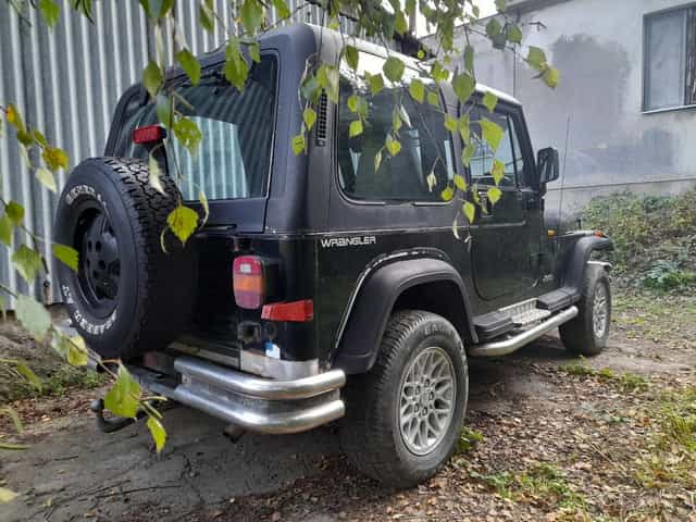 Prodám jeep wrangler yj