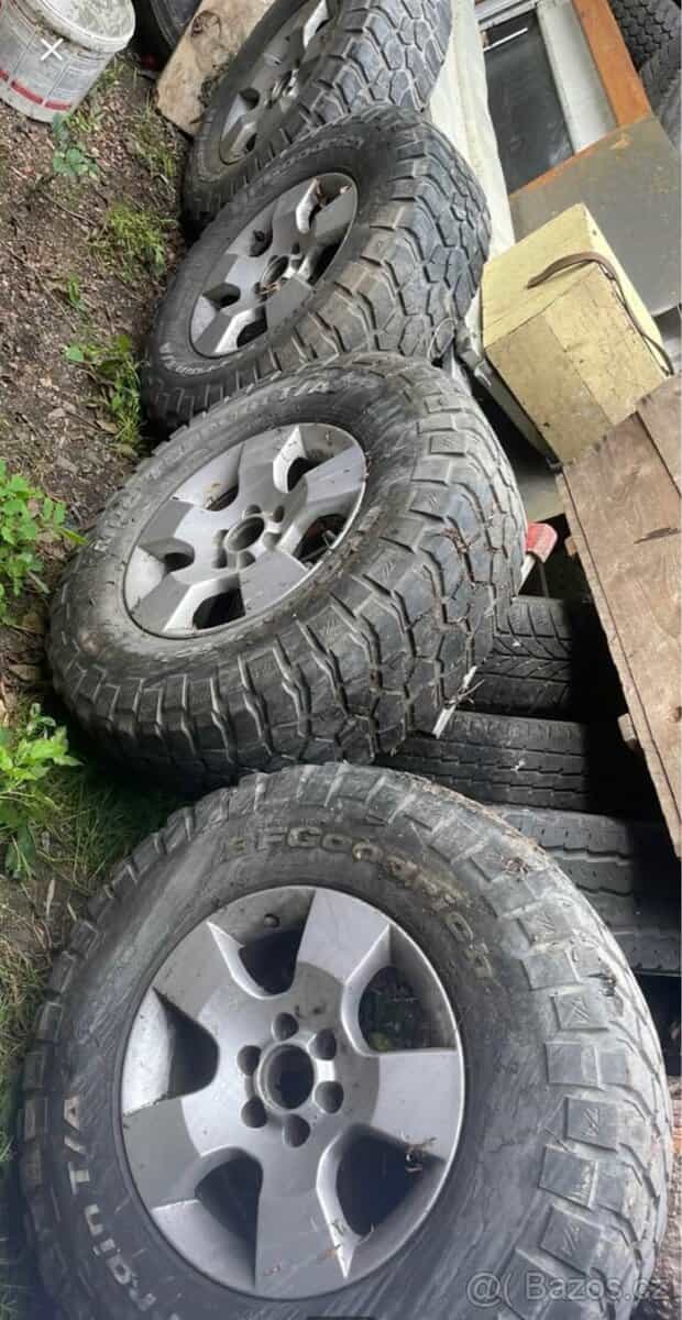 Kola na NISSAN NAVARA
