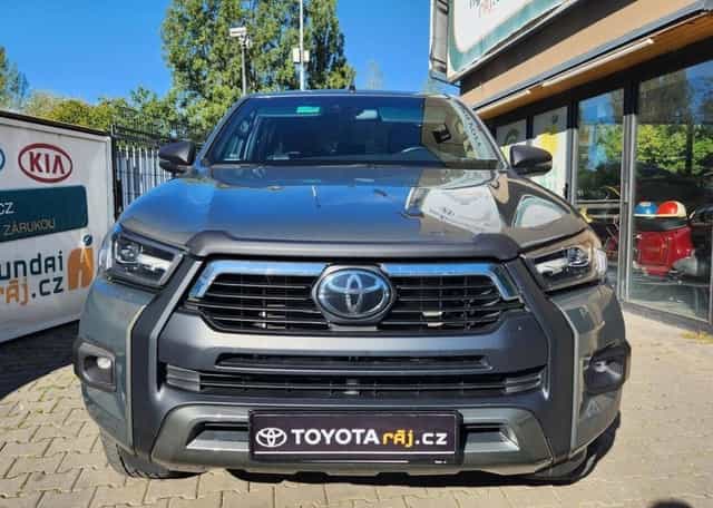 Toyota Hilux 2.8-INVINCIBLE SPORT-1.maj-DPH