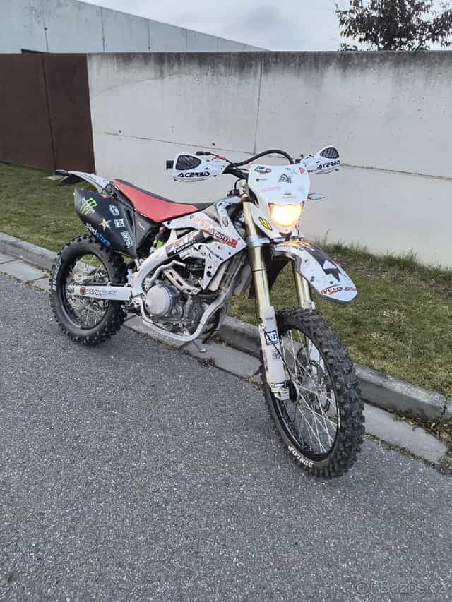 Enduro 250