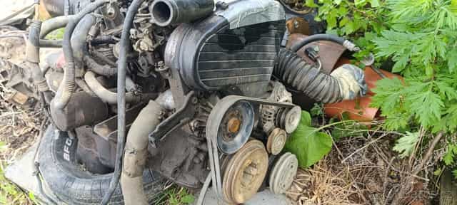 Prodám kompletní funkční motor Nissan patrol y60