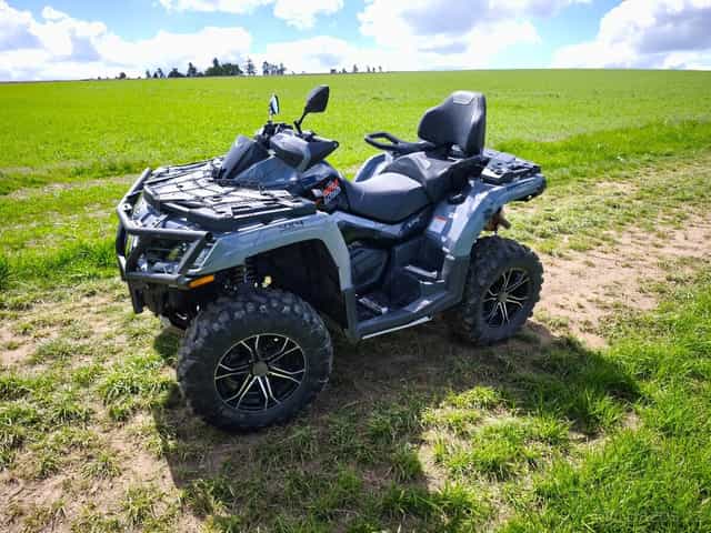 Koupím čtyřkolku cfmoto,goes ,can am