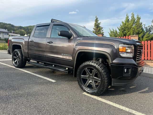 Gmc Sierra / Chevrolet 5.3 V8 automat 4x4 4x2, 2015/7