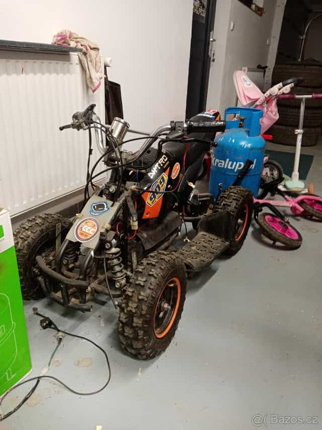 Dětská čtyřkolka