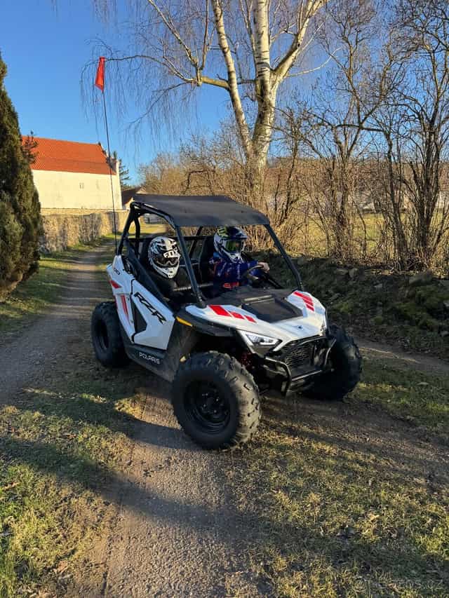 Polaris RZR 200 EFI