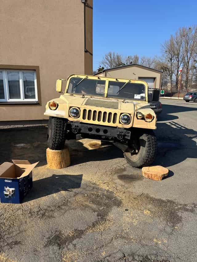Humvee výměna za defender