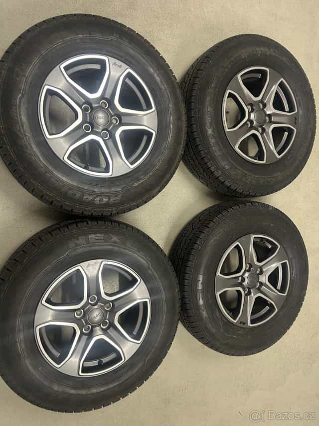 Jeep Wrangler Gladiator kola alukola r17 245/75