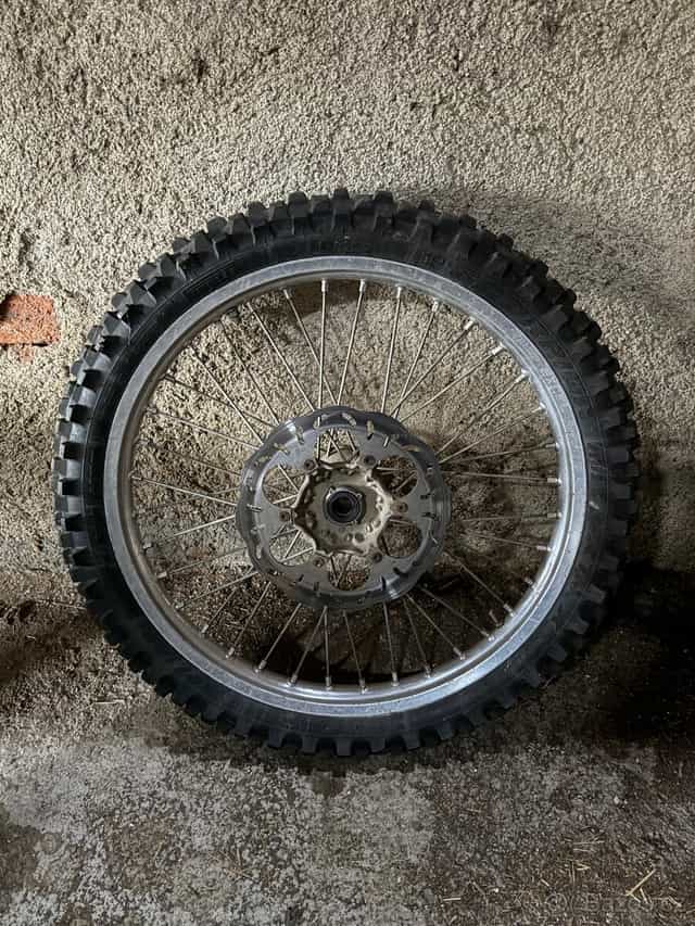 Přední kolo Yamaha wr 450