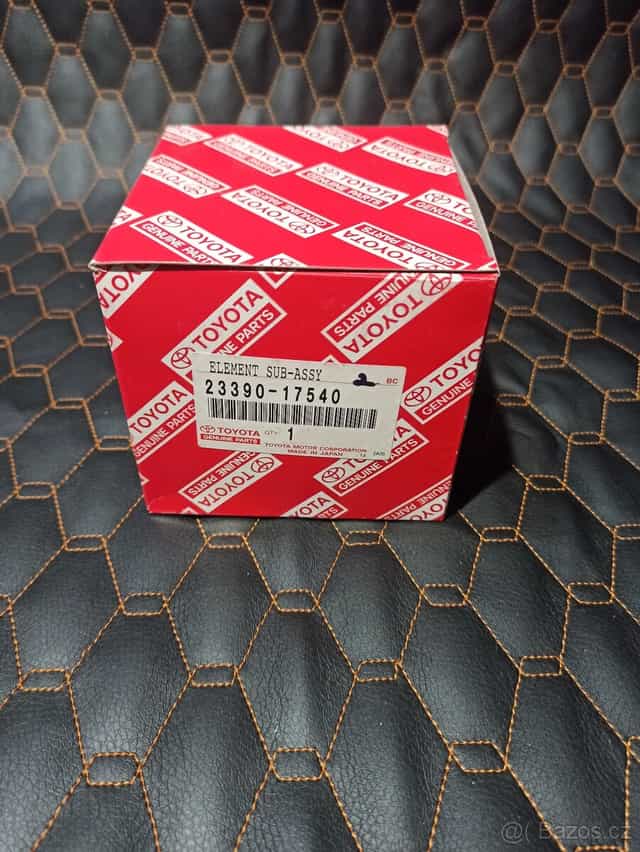 Palivový filtr OEM Toyota Land Cruiser Diesel