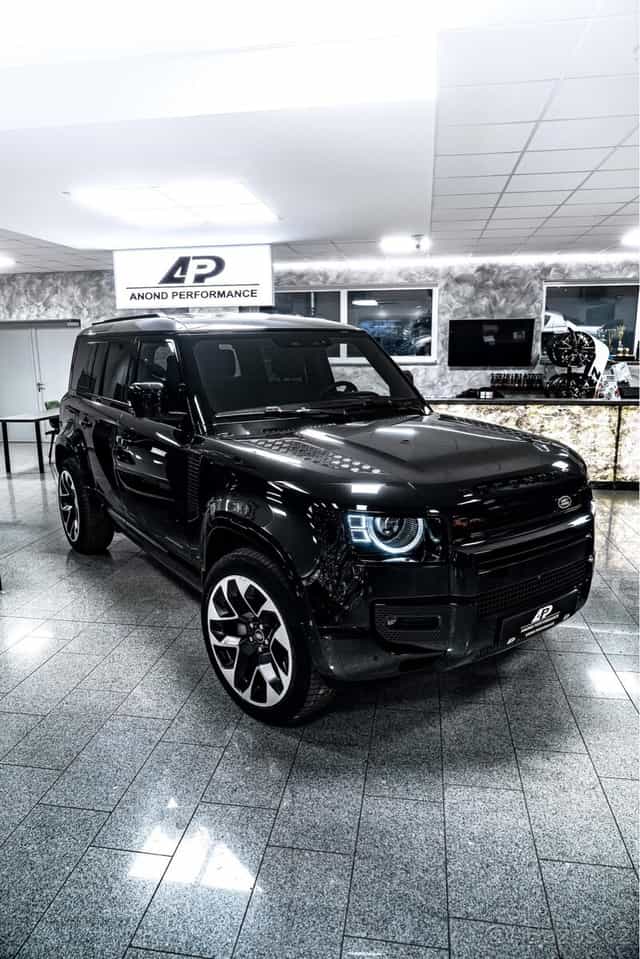 Land Defender 110 X-DYNAMIC SE D300 AT MY2025