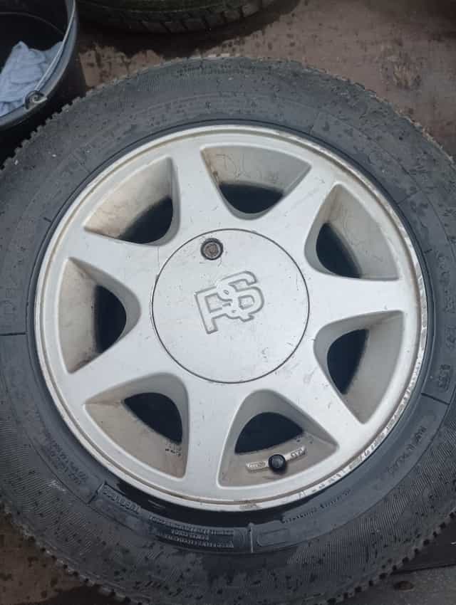 ALU kola   veterán Ford rs motorsport 6jx13h2