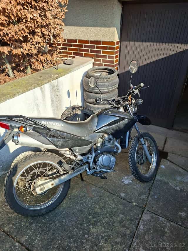 Honda xr 125 l na díly nebo na opravu