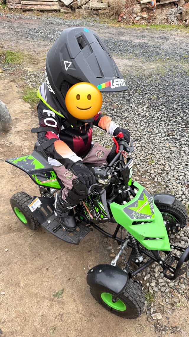 Dětská čtyřkolka