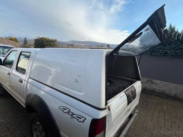 Navara D22 nástavba