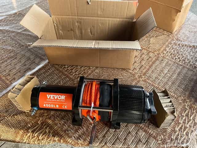 Naviják Vevor 4500 LBS nový nepoužitý kompletní