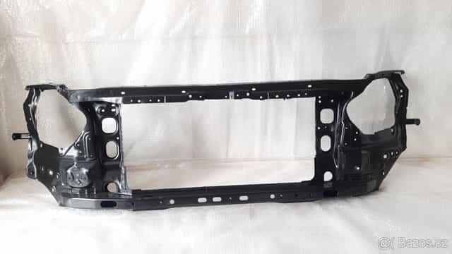 Toyota LC120 – Čelo