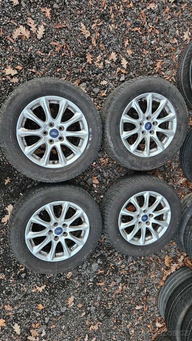 185. sada zimní kola 215/60 r16 5x108 Ford