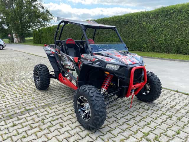 Polaris RZR XP 1000