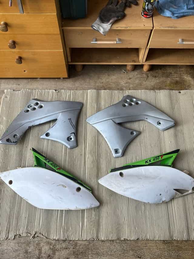 Plasty Kawasaki kxf450 2010